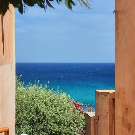 Monolocale Sulla Spiaggia Di Costa Re * Costa Rei
